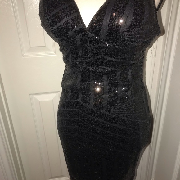 💕Guess Black Sequin Dress - Picture 3 of 5